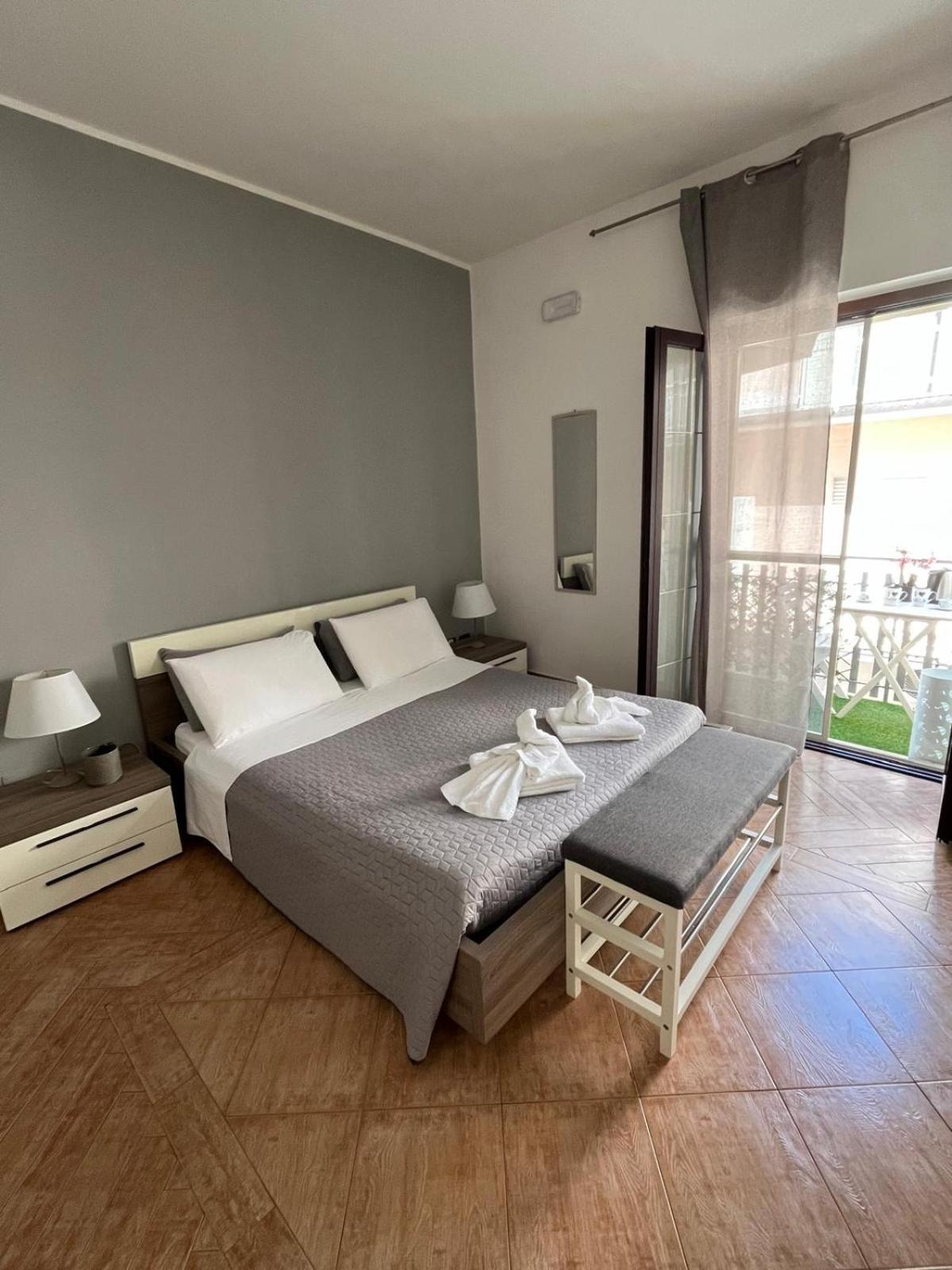 למזיה טרמה Lamezia Park Apartments מראה חיצוני תמונה